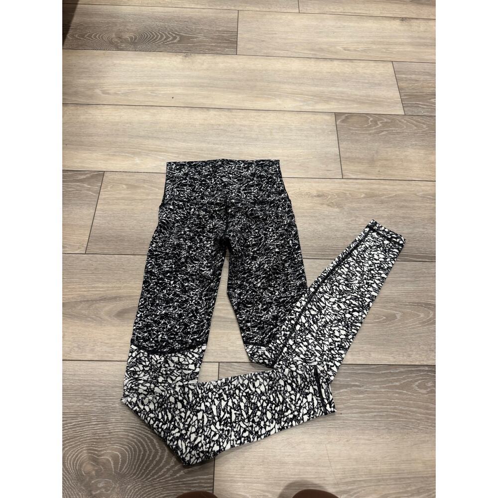 Lululemon Wunder Under Pant (Hi-Rise) SIZE 6 - Picture 2 of 10